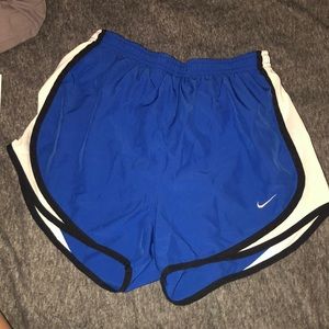 🌺Nike tempo shorts